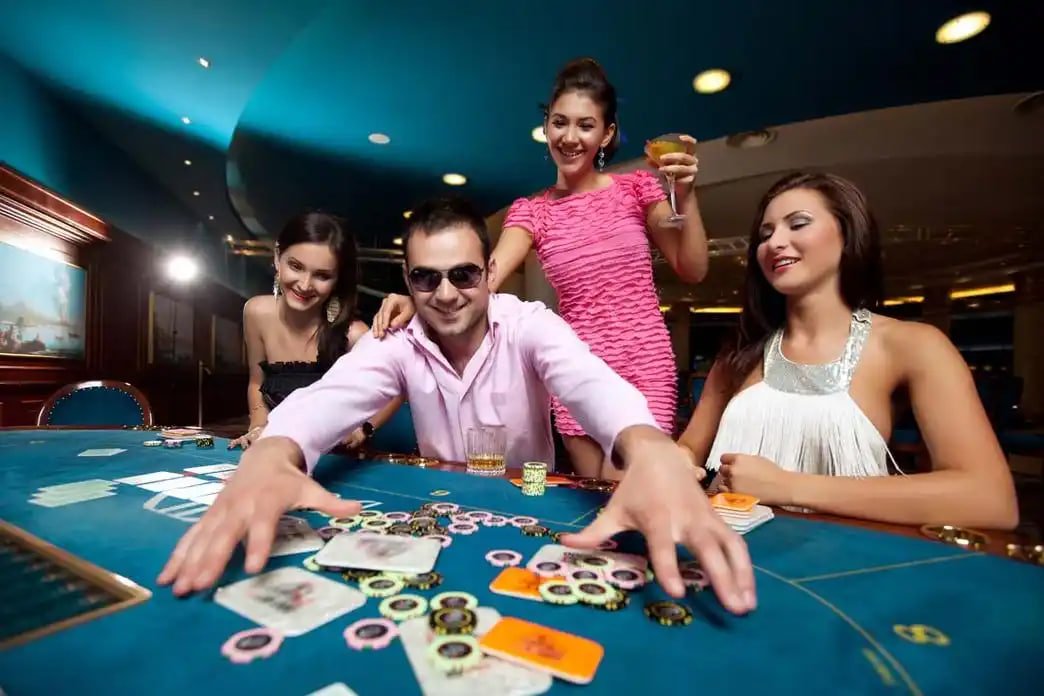 myan77 Baccarat ကတ်ဂိမ်း Player Banker Tie ကစားနည်းရှင်းပြသောမြင်ကွင်း